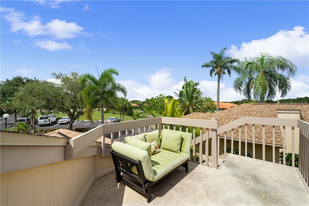 Property Photo:  2227 Parklake Point G-6  FL 34293 
