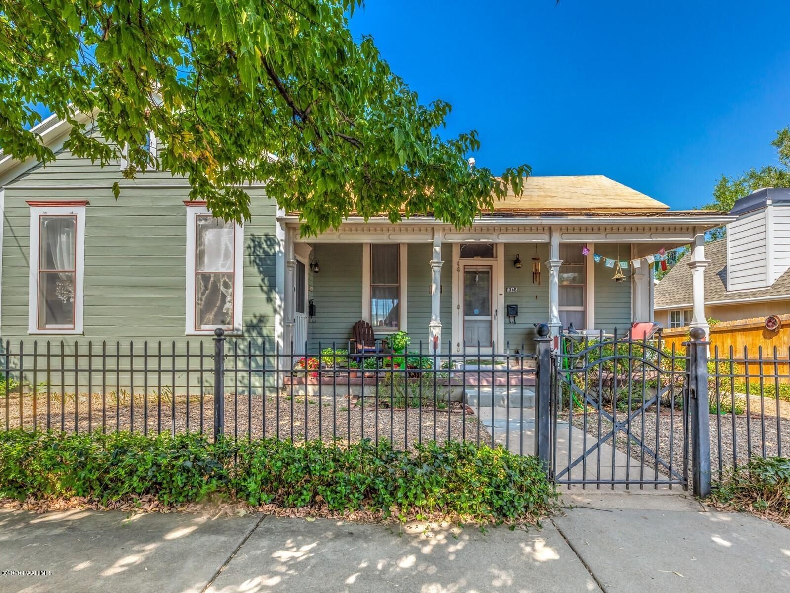 Property Photo:  136 N Pleasant Street  AZ 86301 