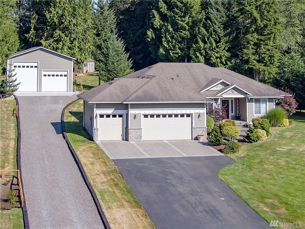 Property Photo:  9615  146th Avenue NE  WA 98252 