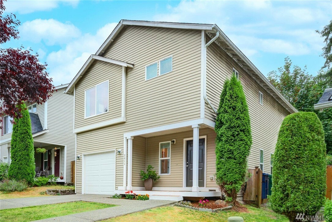 Property Photo: 2411 106th Dr SE WA 98258