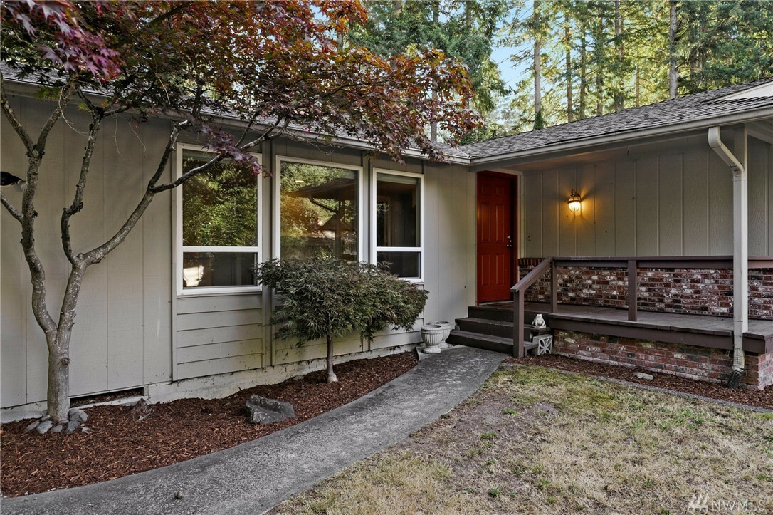 Property Photo: 4807 95th Ave W WA 98467