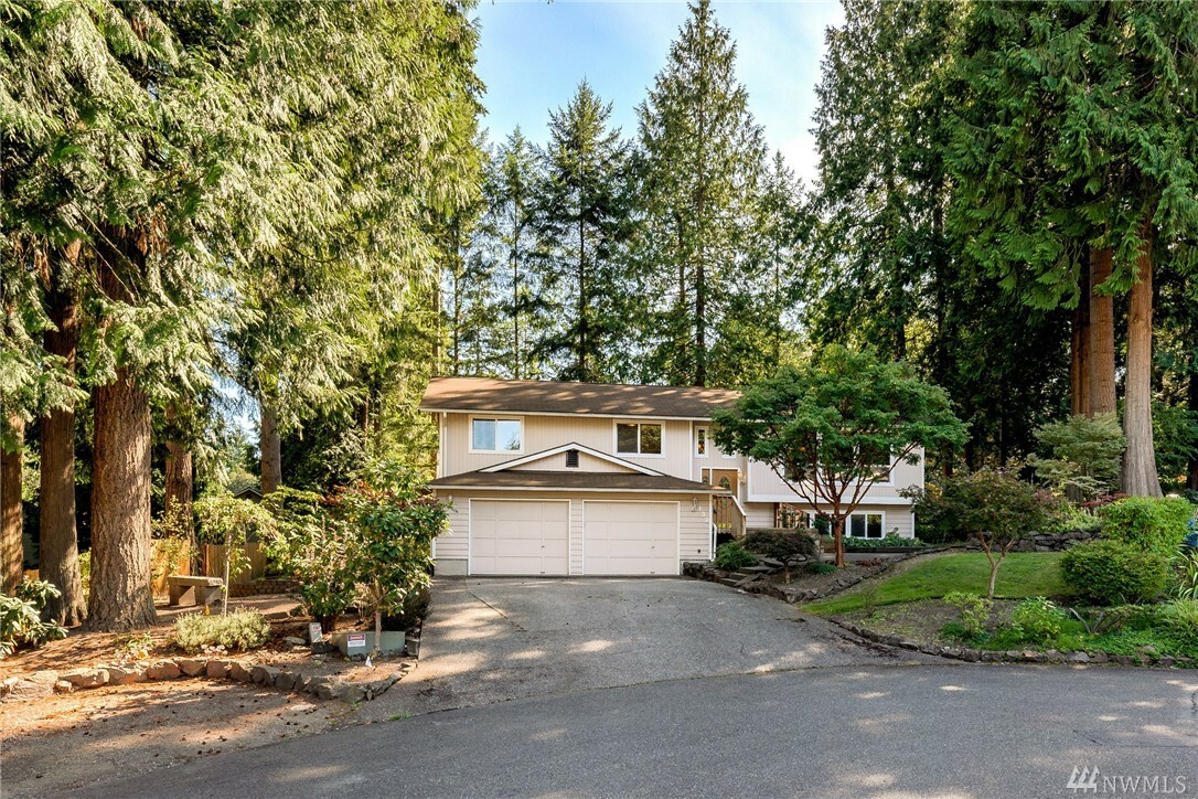 Property Photo:  132 171st Place SE  WA 98012 