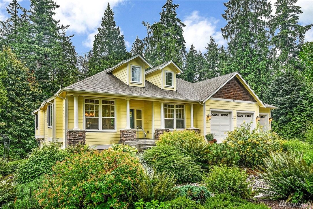 Property Photo: 12594 NE Winter View Lane NE WA 98110