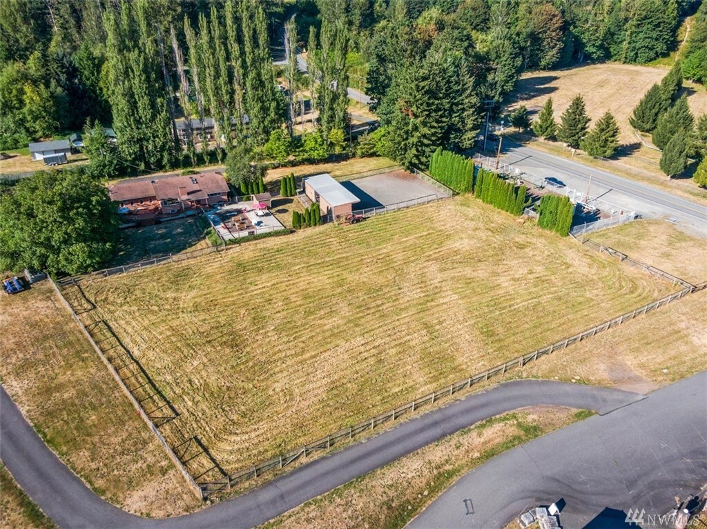 Property Photo:  13708 179th Ave SE  WA 98272 