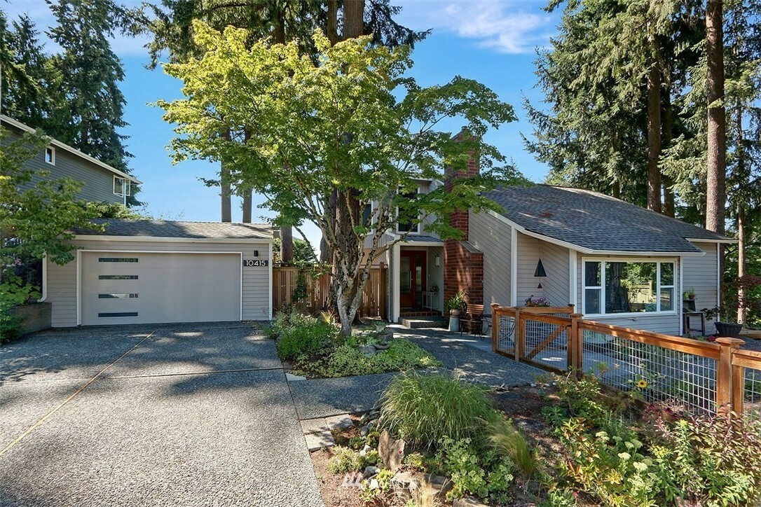 Property Photo:  10415 114th Place NE  WA 98033 