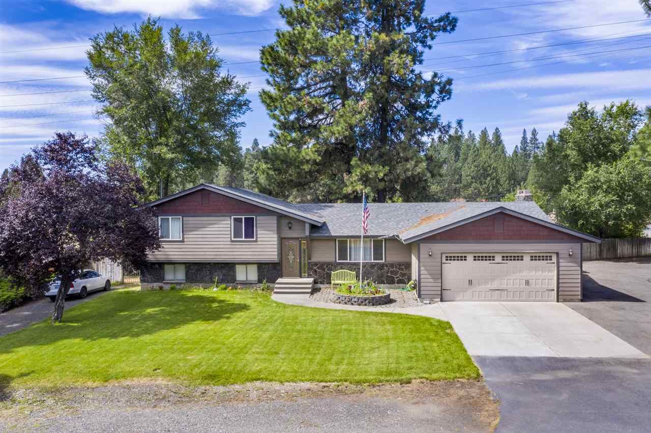 Property Photo: 11811 N Morrill Dr WA 99021-9508