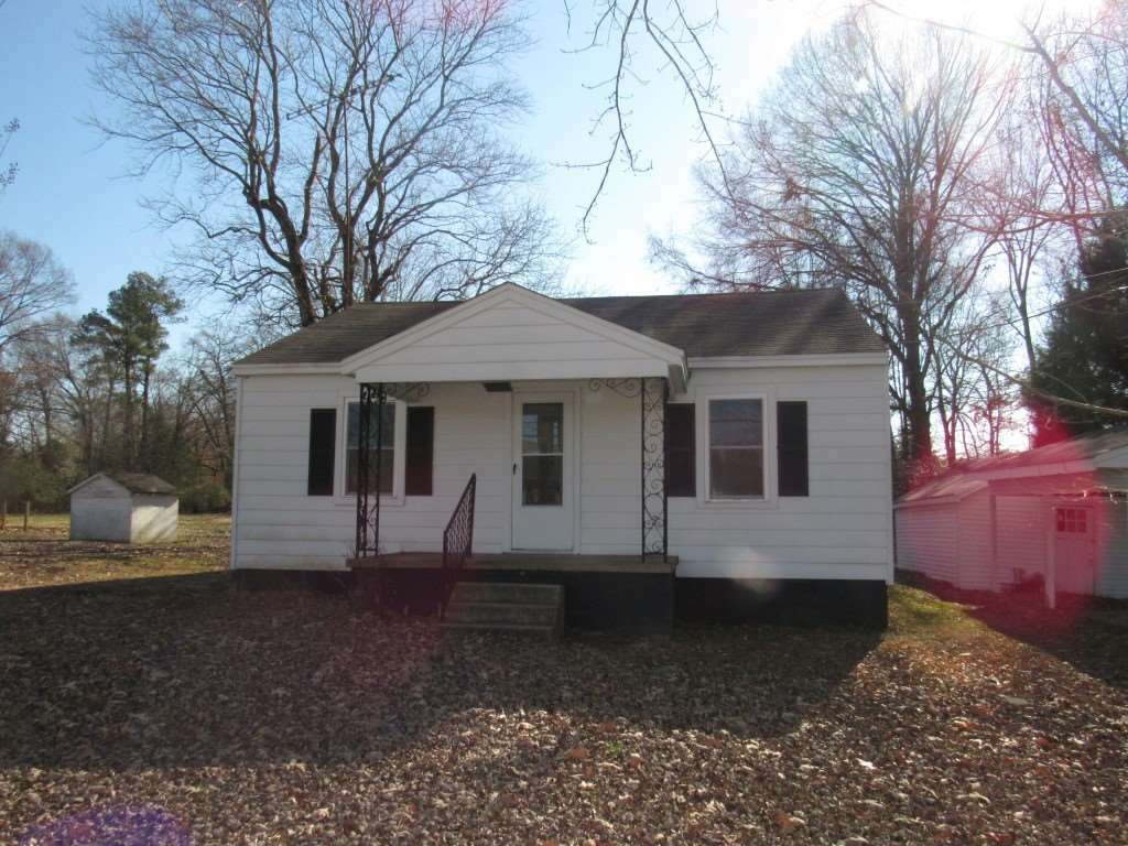 Property Photo:  1694 Westover Road  TN 38301 