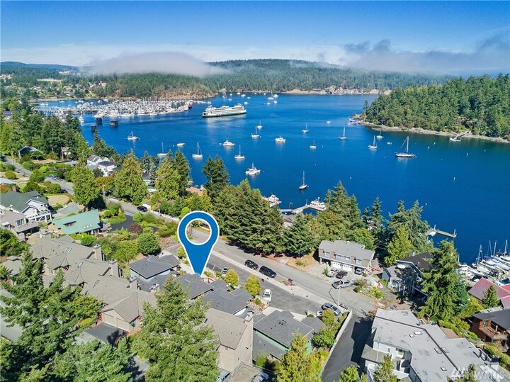 Property Photo:  615  Harrison Street B  WA 98250 