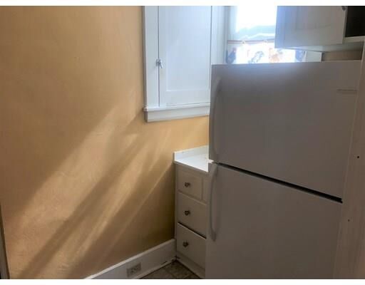 Property Photo: 4 Avalon Pl 2R MA 01609