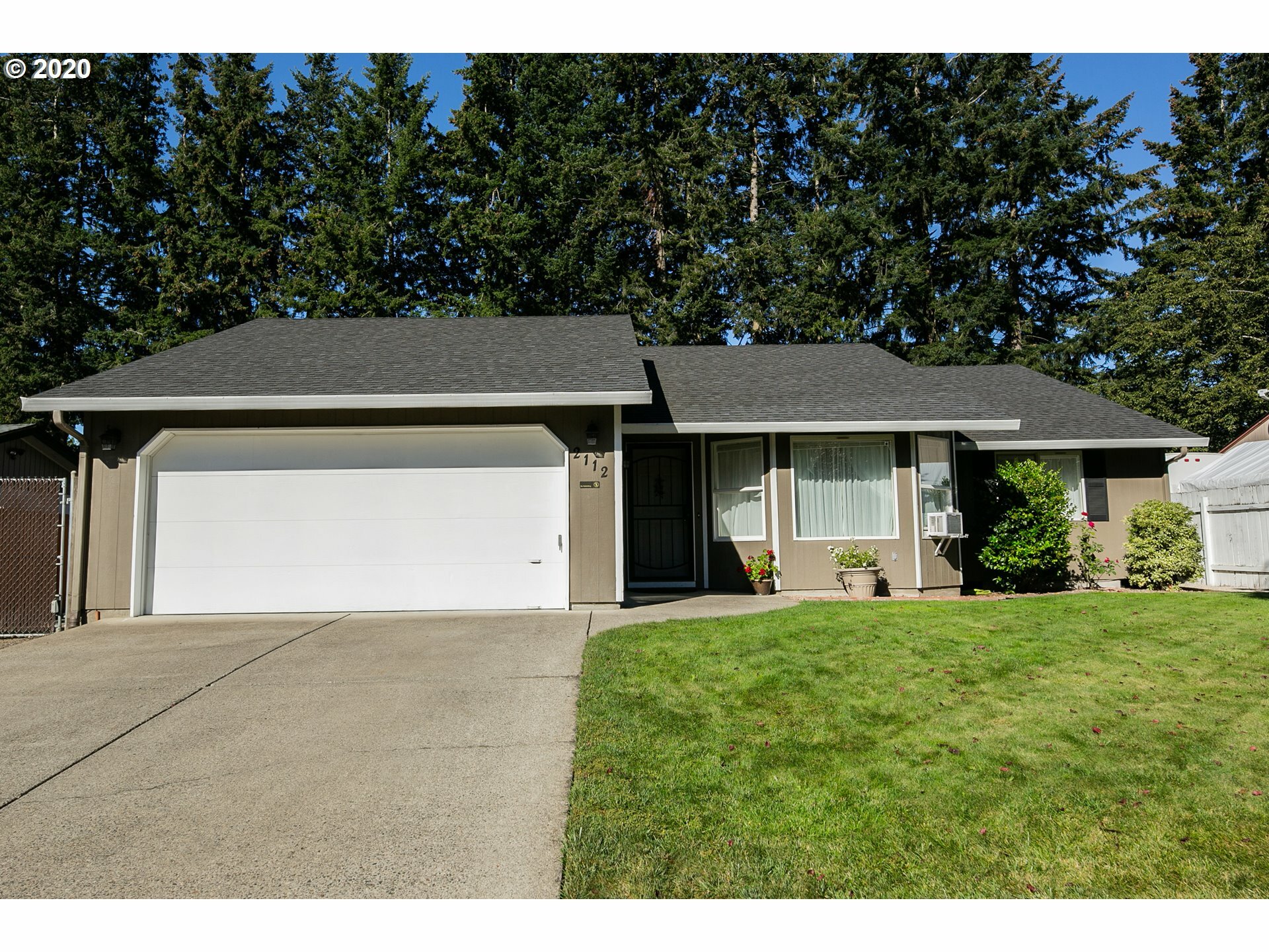 Property Photo: 2112 NE 93rd Ct WA 98664