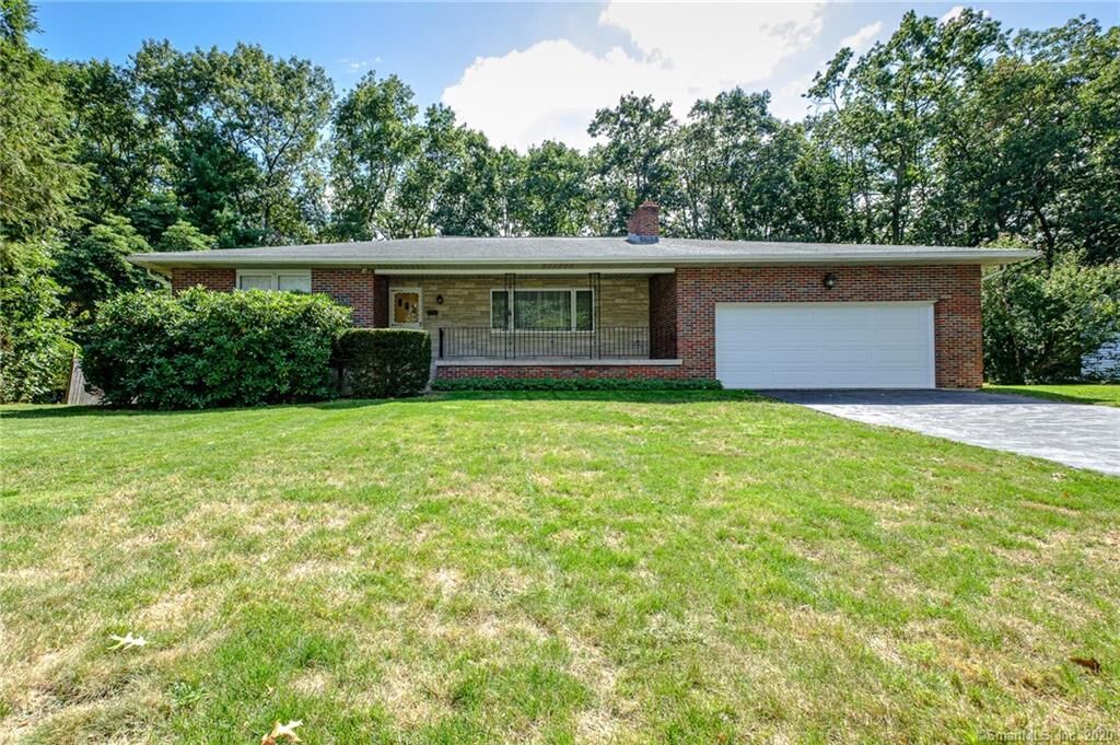 Property Photo:  209 Westmont Drive  CT 06708 