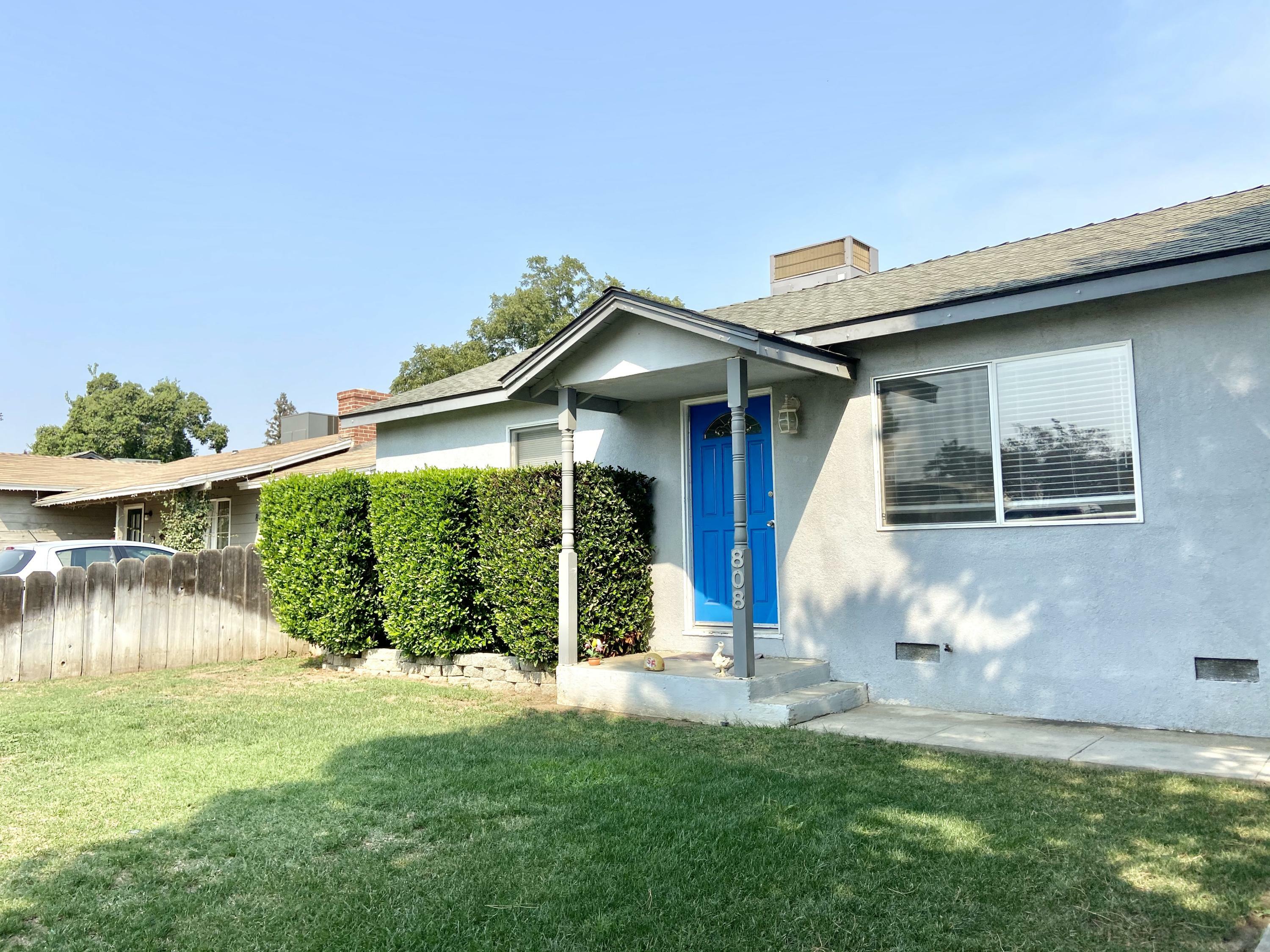 Property Photo:  808 S Bradley Street  CA 93292 