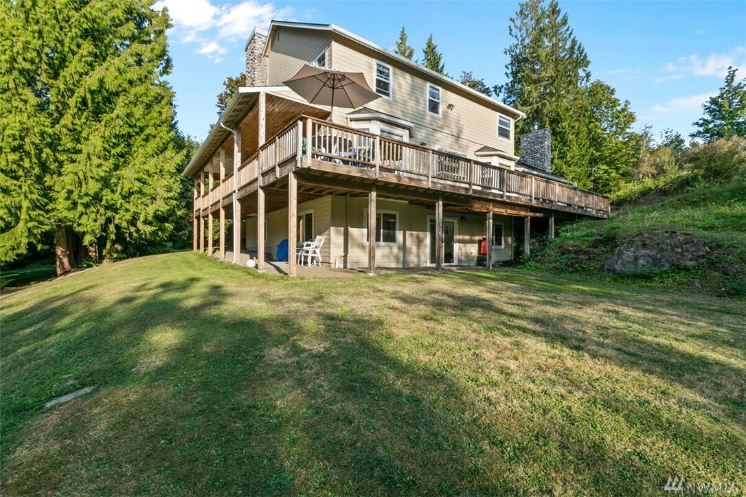 Property Photo:  13610 215th Place NE  WA 98223 