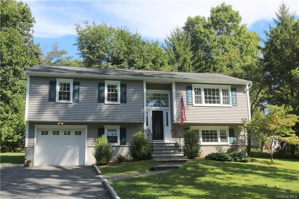 Property Photo:  3292 Lakeshore Drive  NY 10547 