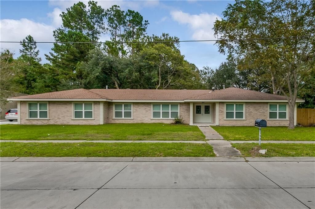 Property Photo:  198 Audubon Drive  LA 70458 