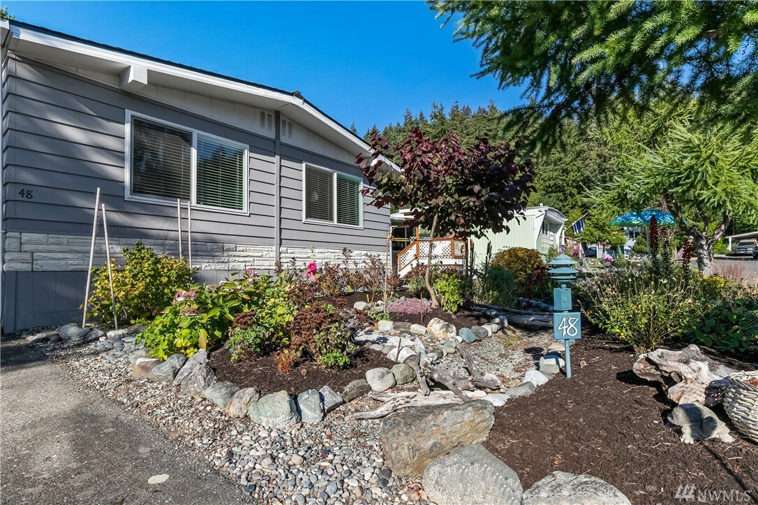 Property Photo:  425 Chuckanut Dr N 48  WA 98229 