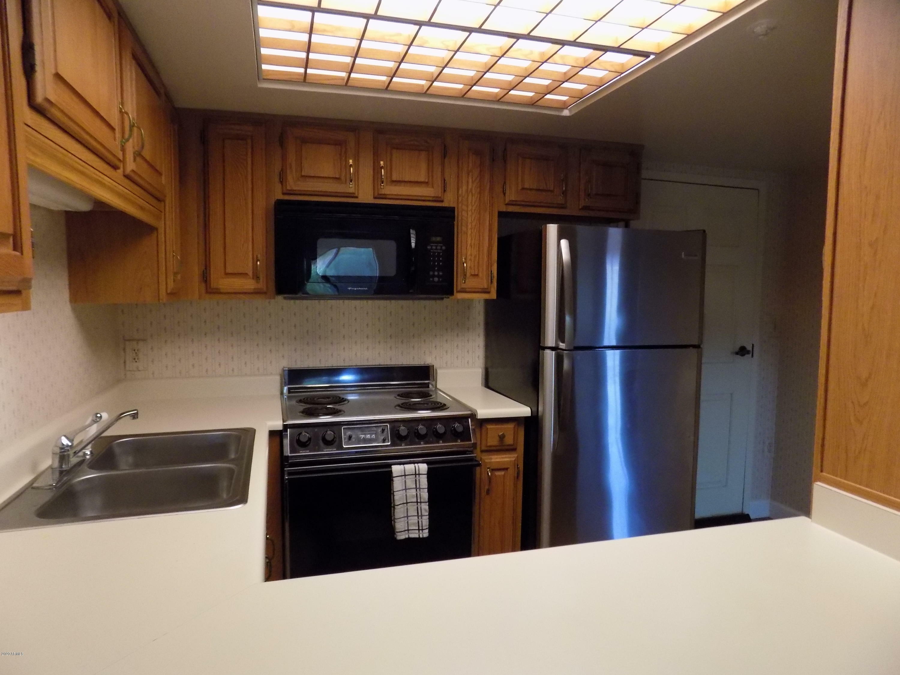 Property Photo: 10330 W Thunderbird Boulevard C328 AZ 85351