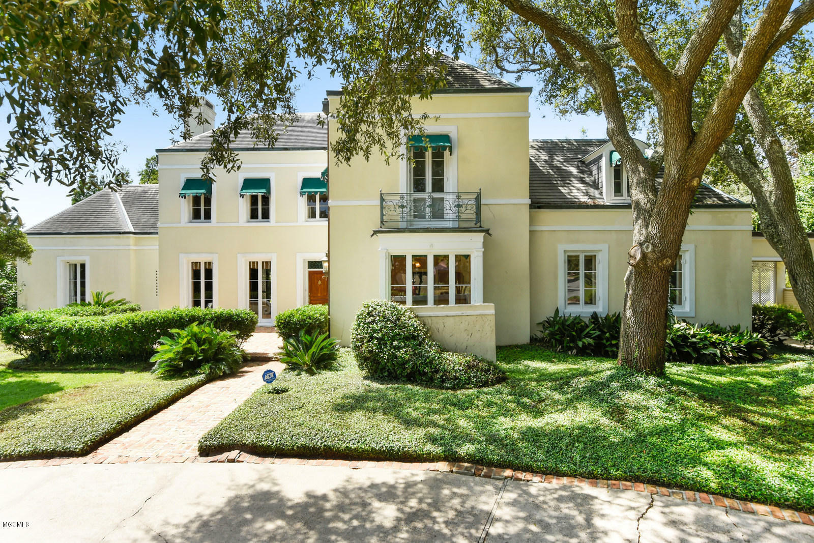 Property Photo: 6 Mockingbird Lane MS 39507