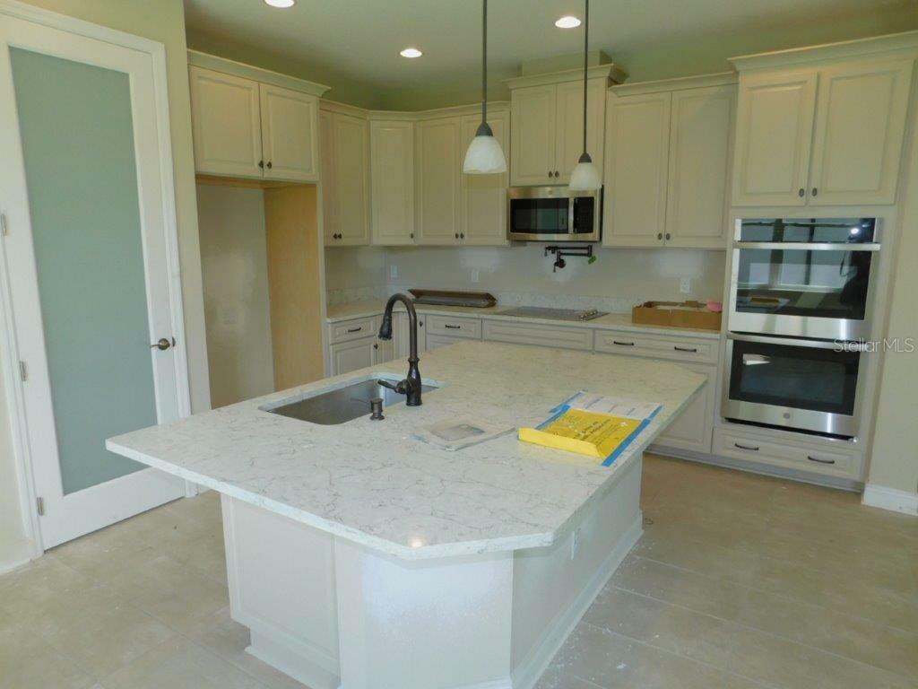Property Photo: 20029 Stone Pine Circle 806 FL 33558