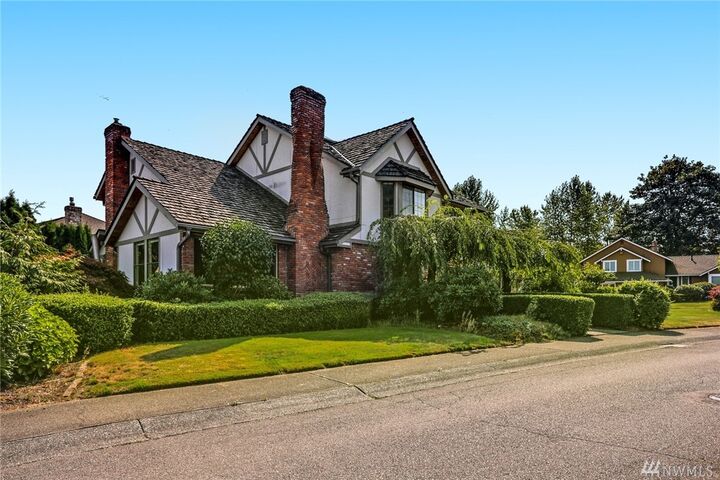 Property Photo: 4407 108th Street SE WA 98208
