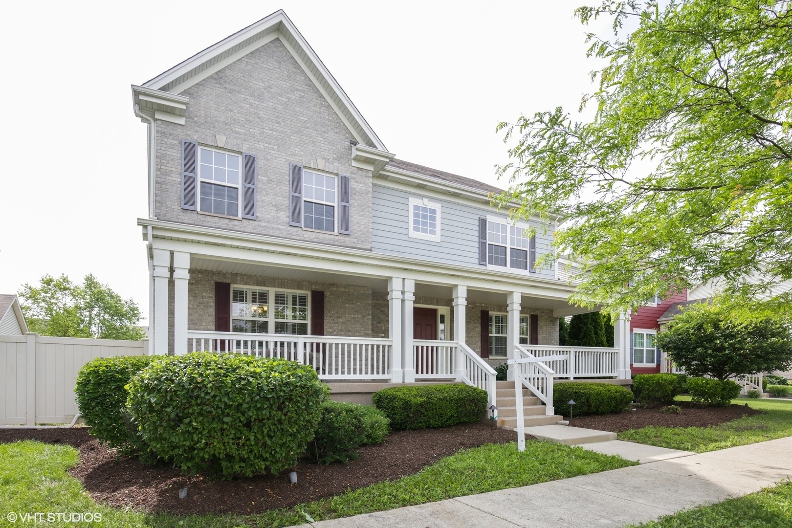 Property Photo: 209 Dawn Court IL 60124