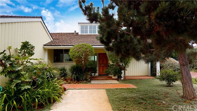 Property Photo:  18681 Via Torino  CA 92603 