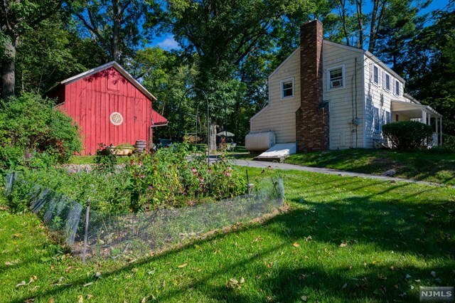 Property Photo:  878 Macopin Road  NJ 07480 