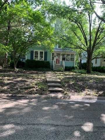 Property Photo: 919 Harrison Street IL 60068