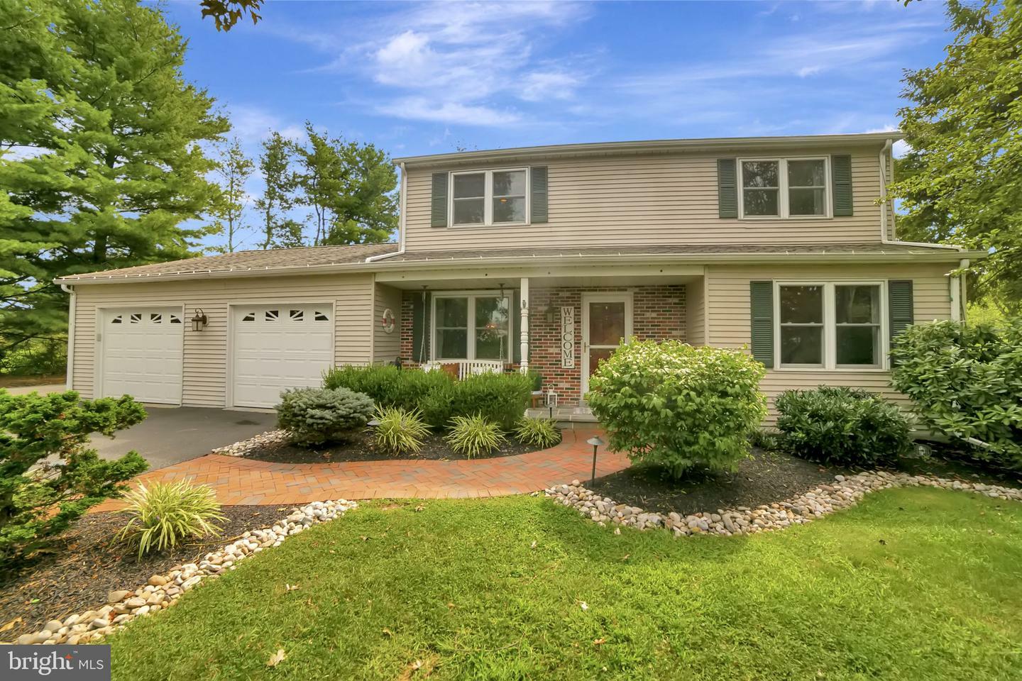 Property Photo: 2697 Woodstream Drive PA 19440