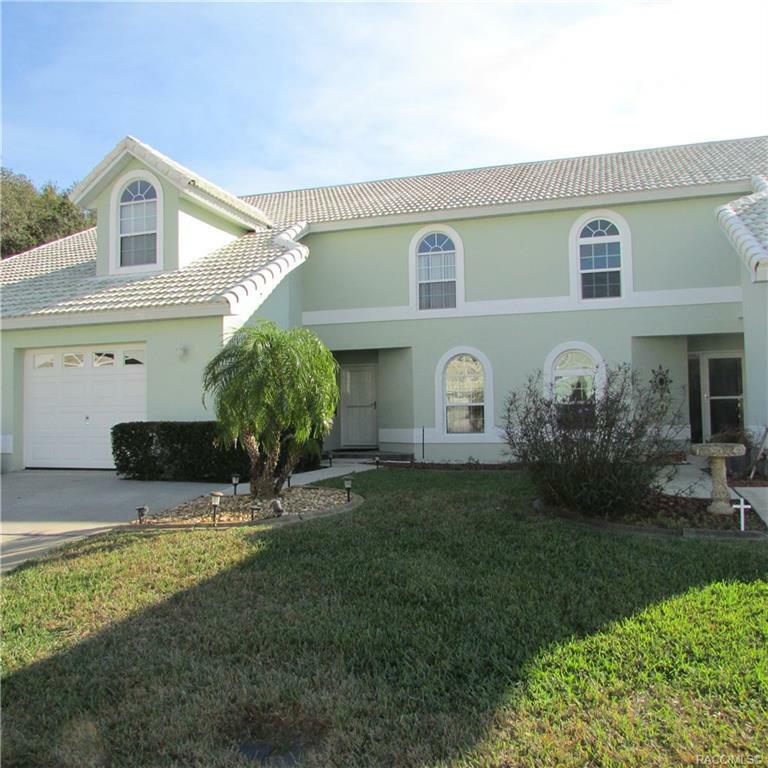 Property Photo:  823 Lanark Drive  FL 34453 