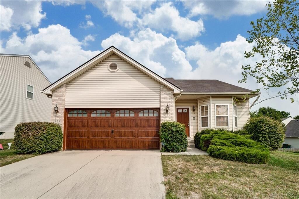 Property Photo: 425 Thompson Drive OH 45324