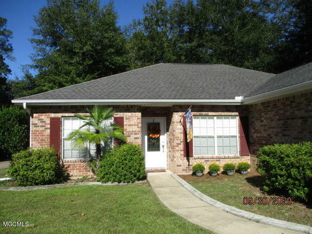 94145 Bayou Drive  Diamondhead MS 39525 photo