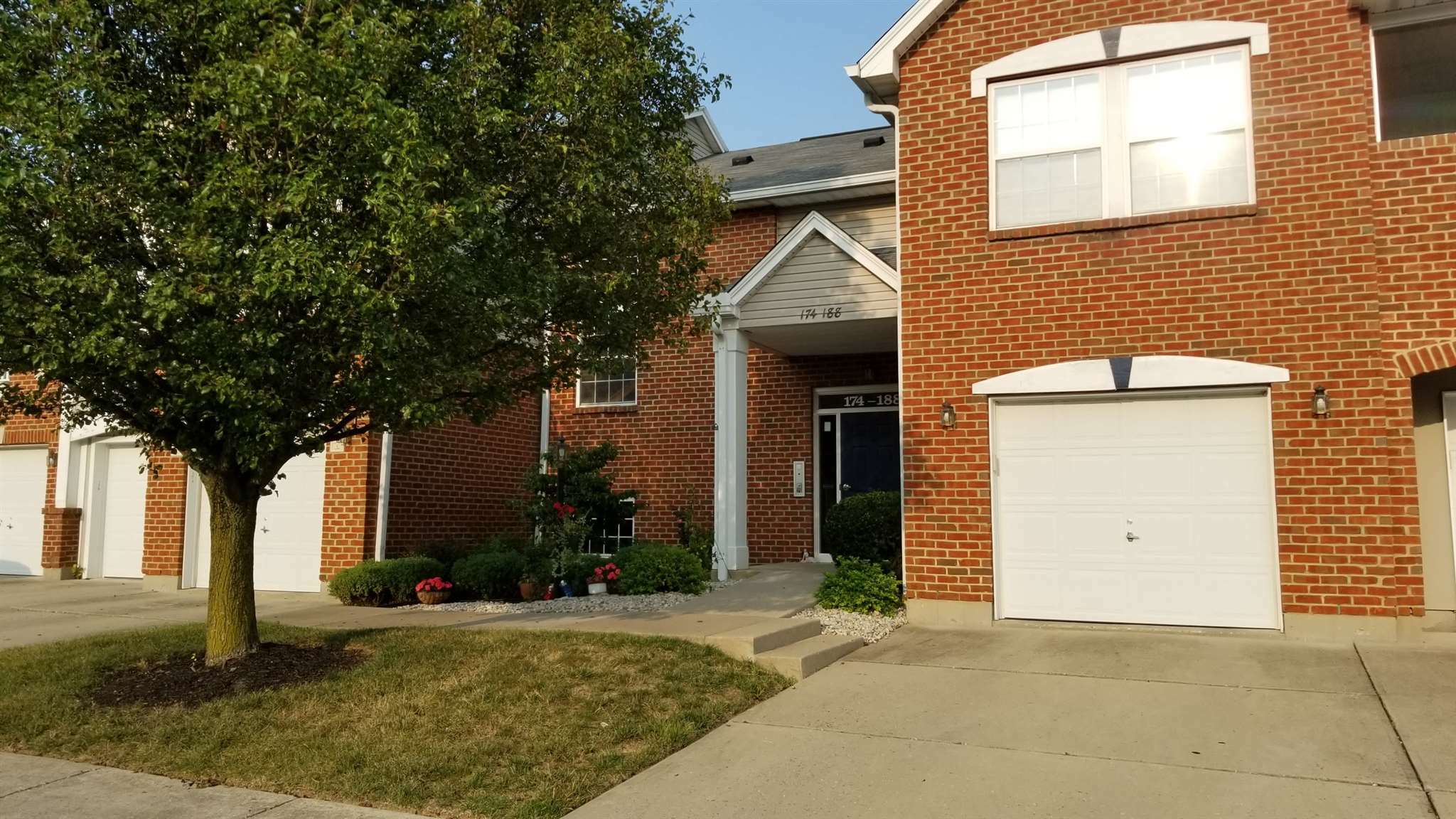 Property Photo:  188 Langshire Court  KY 41042 