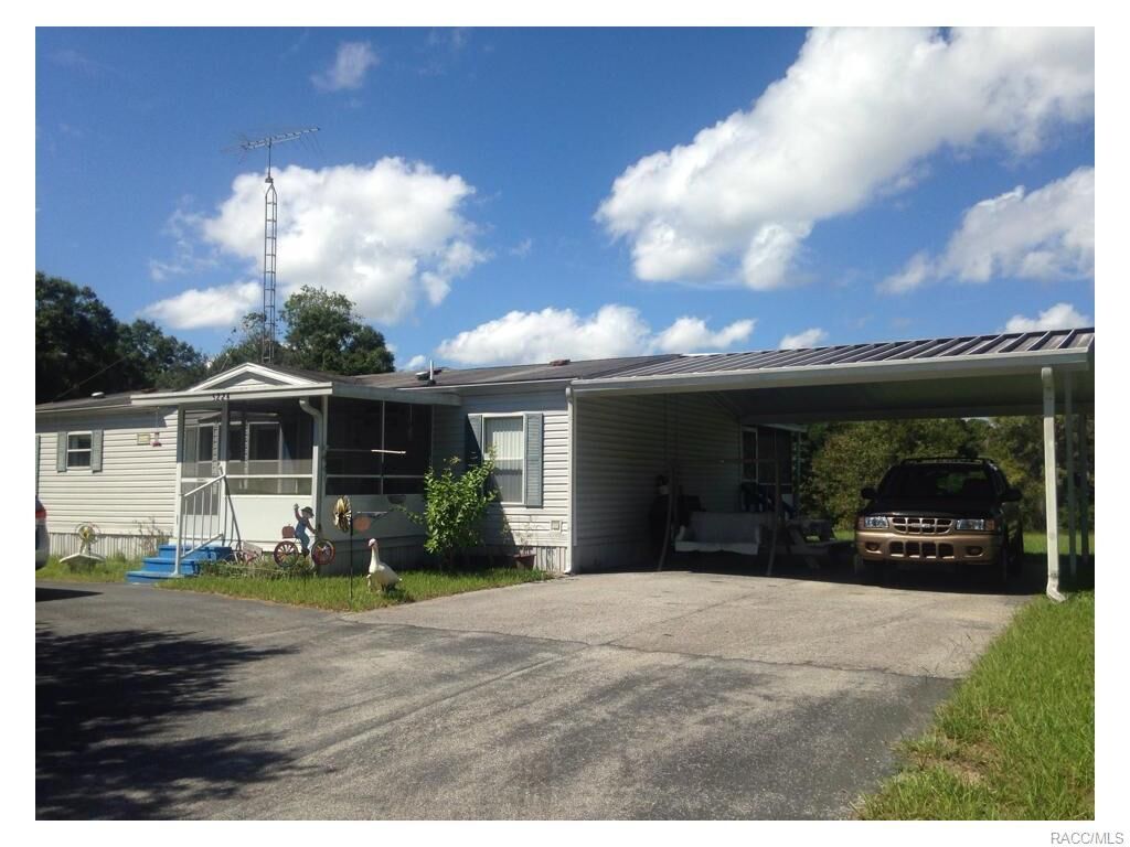 Property Photo: 5224 N Redwood Avenue FL 34442