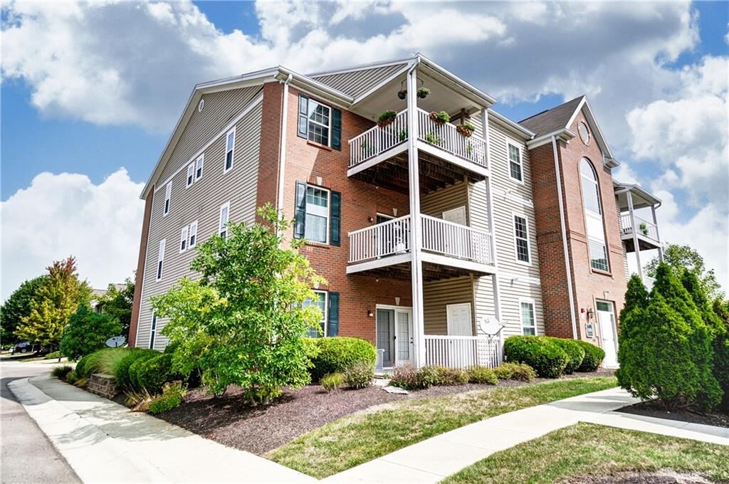 Property Photo: 3770 Hayes Court I OH 45431