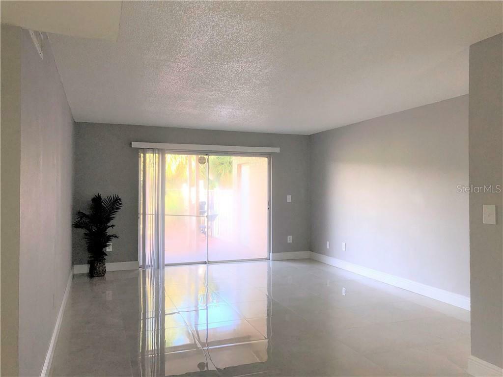 Property Photo:  7210 N Manhattan Avenue 2113  FL 33614 