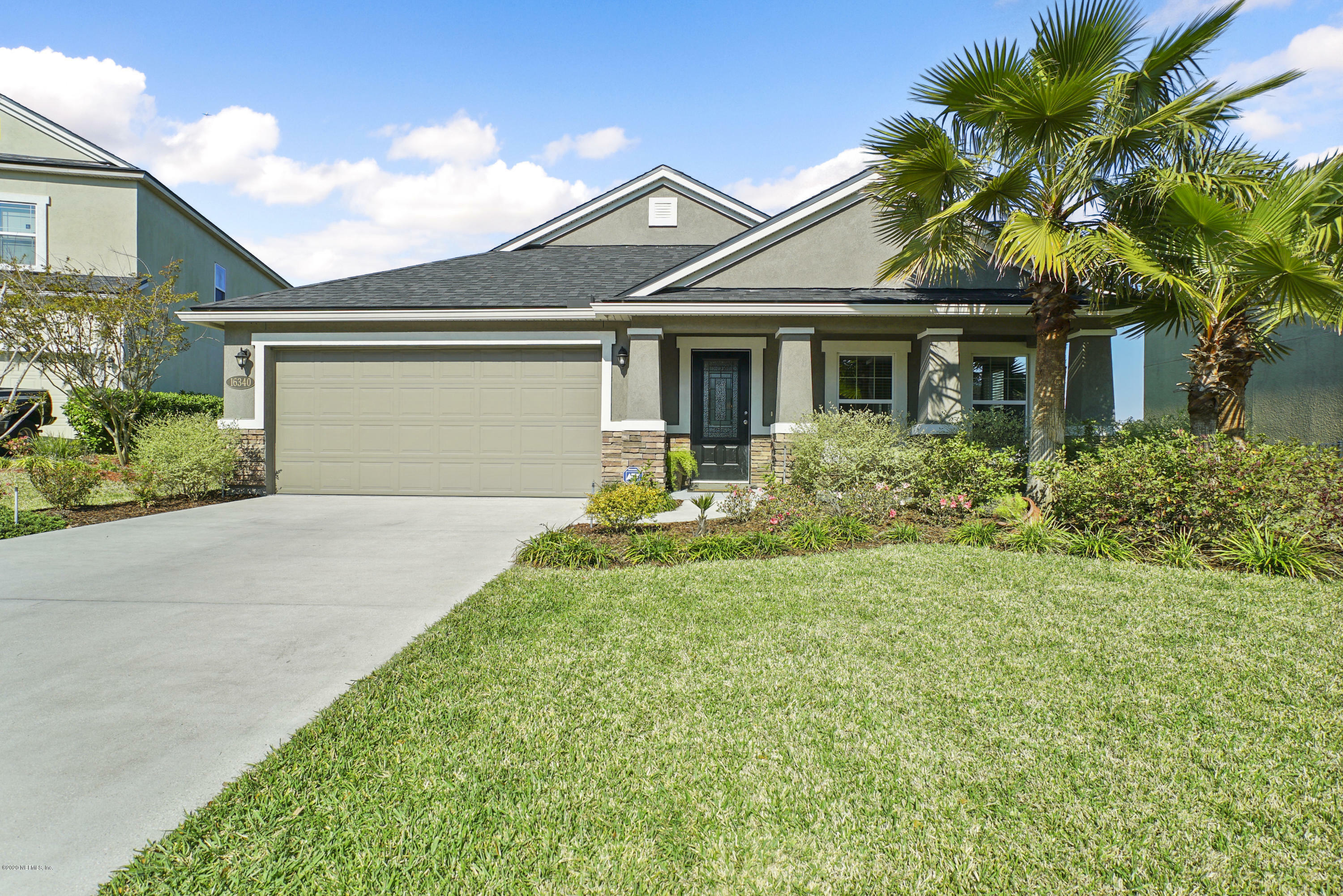 Property Photo:  16340 Dawnwood Court  FL 32218 