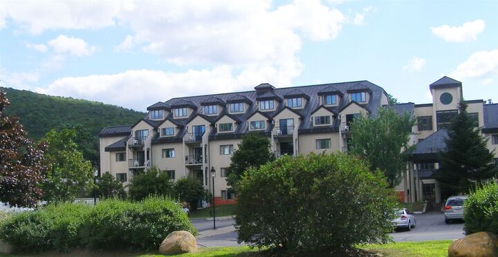 Property Photo: 48 Cooper Memorial Drive 310 NH 03251