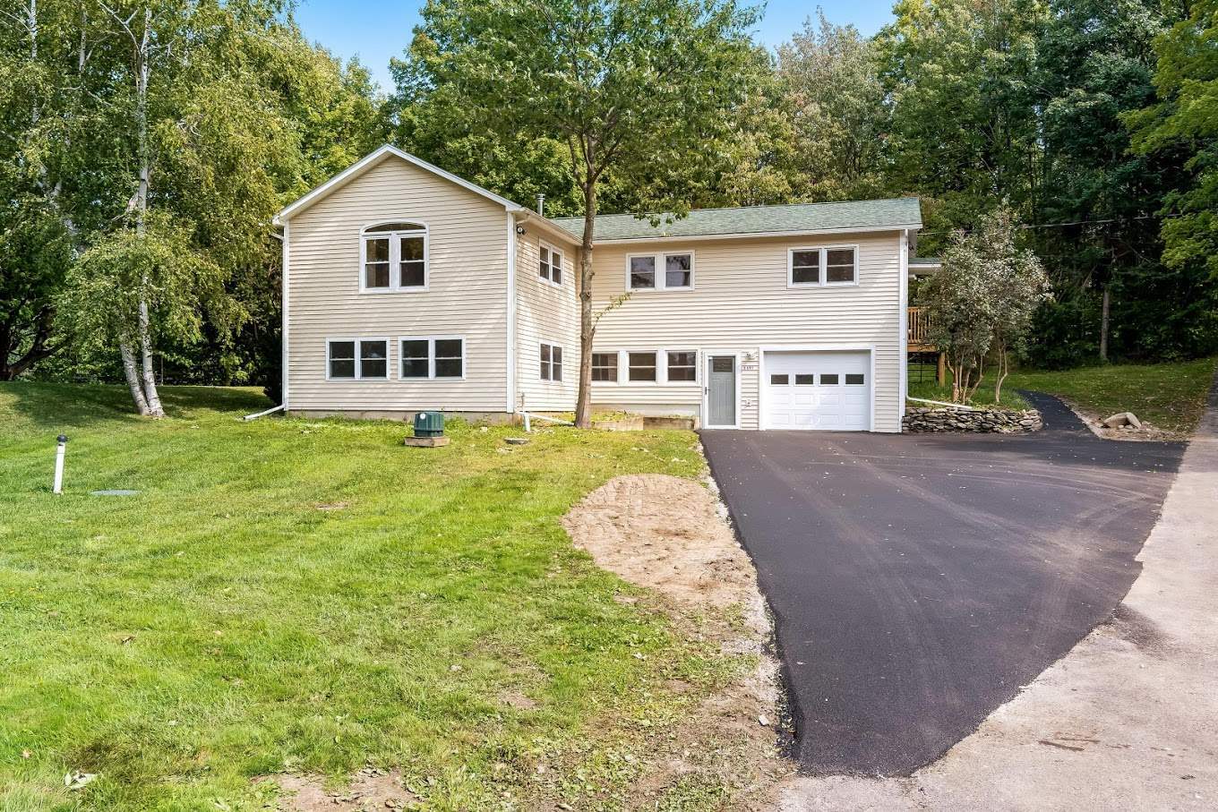 Property Photo: 2391 Oak Hill Road VT 05495-7042