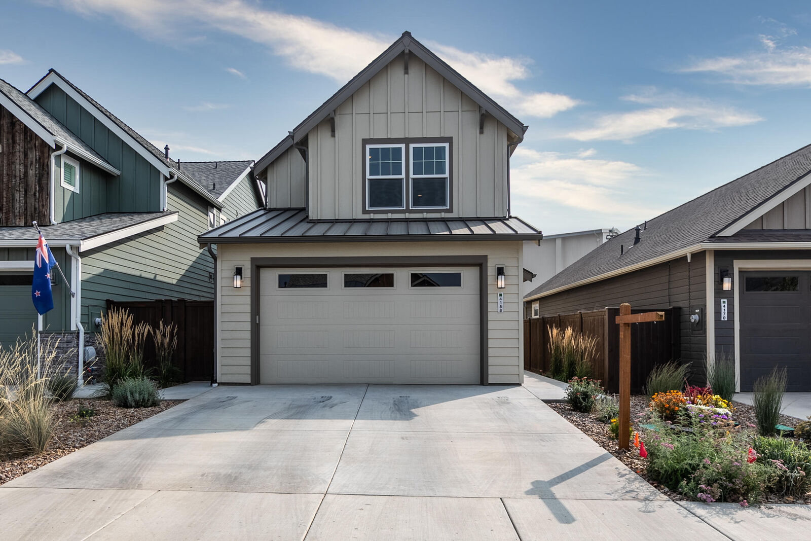 Property Photo: 4158 SW Coyote Avenue OR 97756