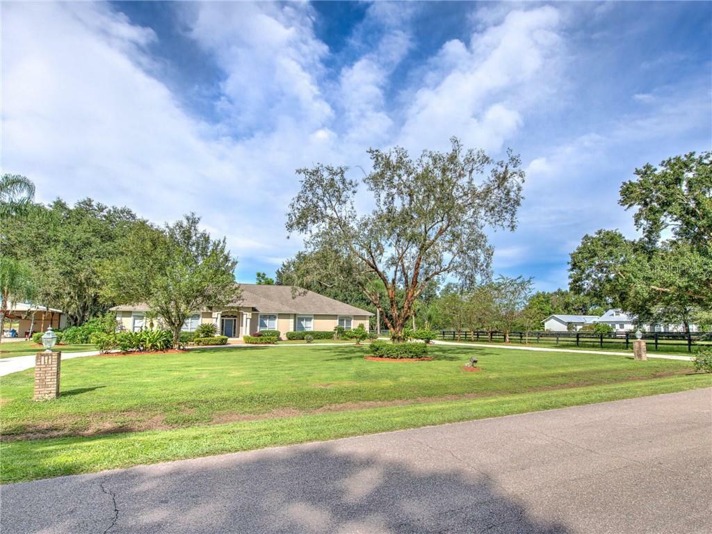 Property Photo:  1313 Williams Road  FL 33565 