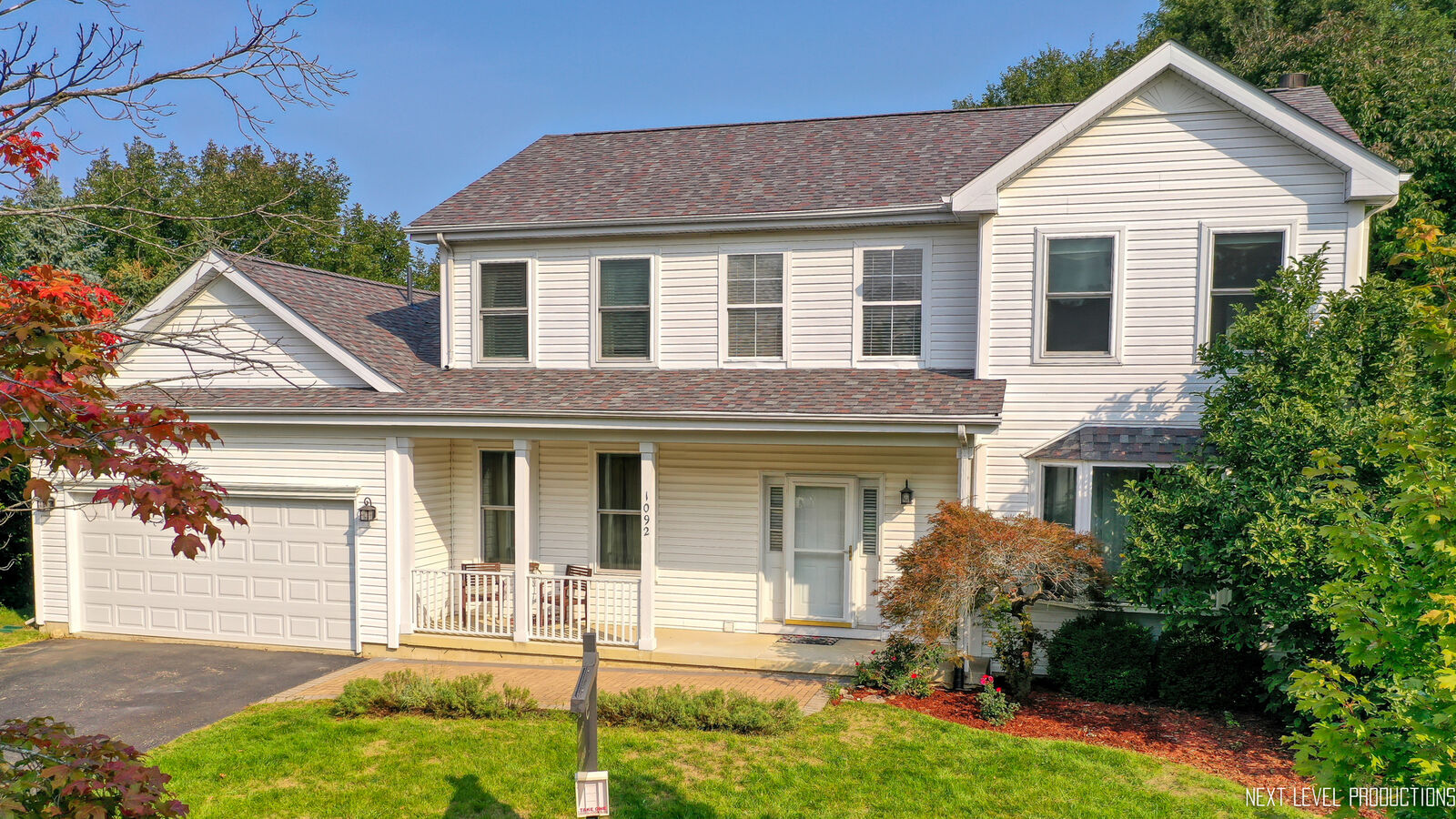 Property Photo:  1092 Four Seasons Lane  IL 60440 