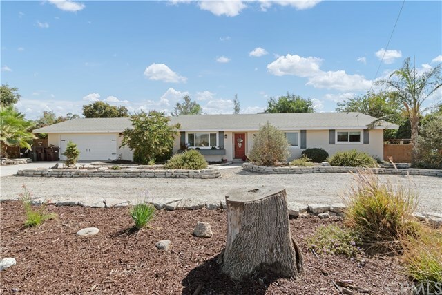 Property Photo:  40069 Newport Road  CA 92543 