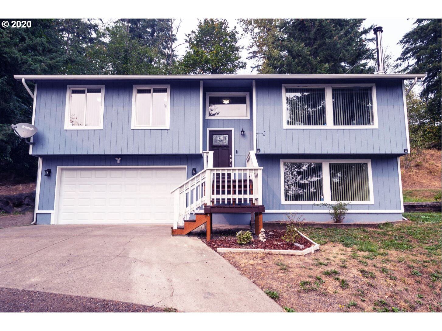 Property Photo:  30036 Maple Dr  OR 97048 