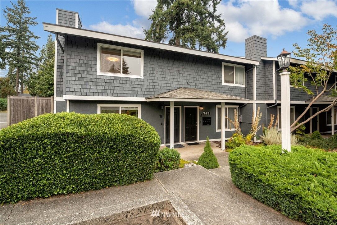 Property Photo: 7431 212th Street SW 18 WA 98026