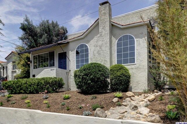 Property Photo:  2657 Locksley Place  CA 90039 