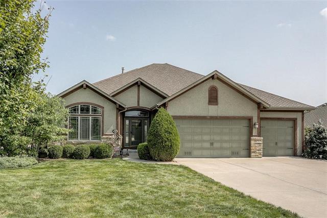 Property Photo: 8115 Longview Road KS 66220