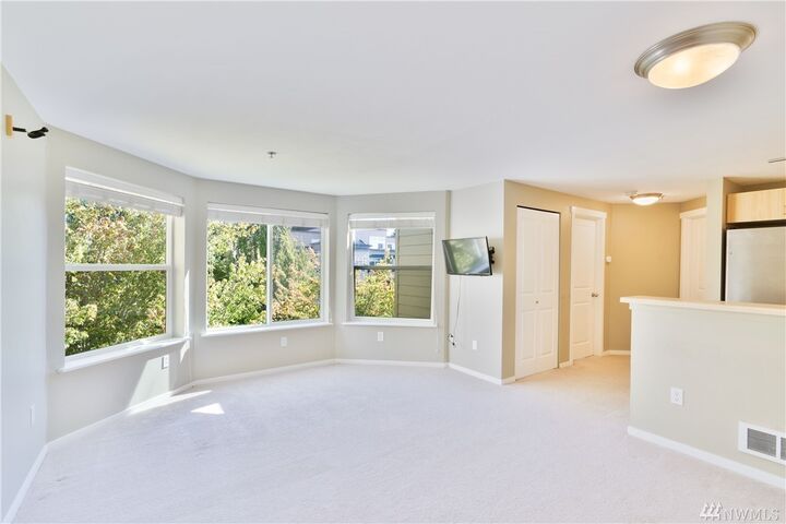 Property Photo:  8745 Greenwood Ave N 505  WA 98103 