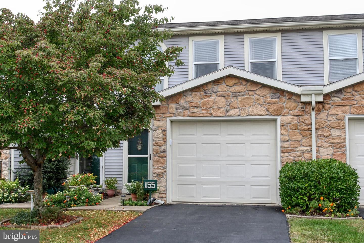 Property Photo:  155 Acorn Lane  PA 17554 