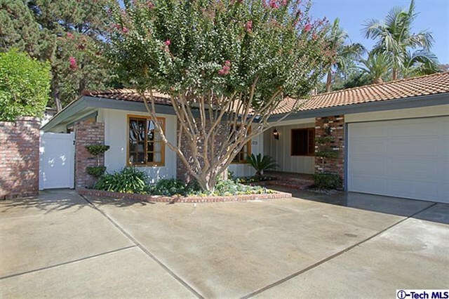 Property Photo: 1215 E Palm Street CA 91001